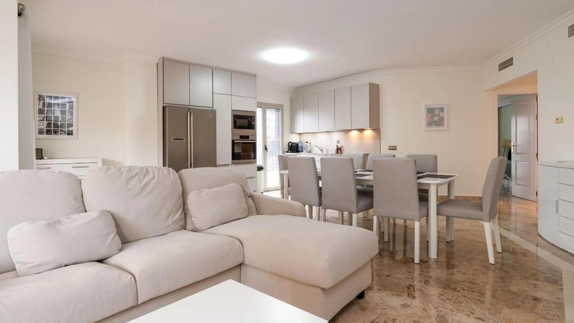 Spacious Four Bedroom Apartment In San Pedro Marbella