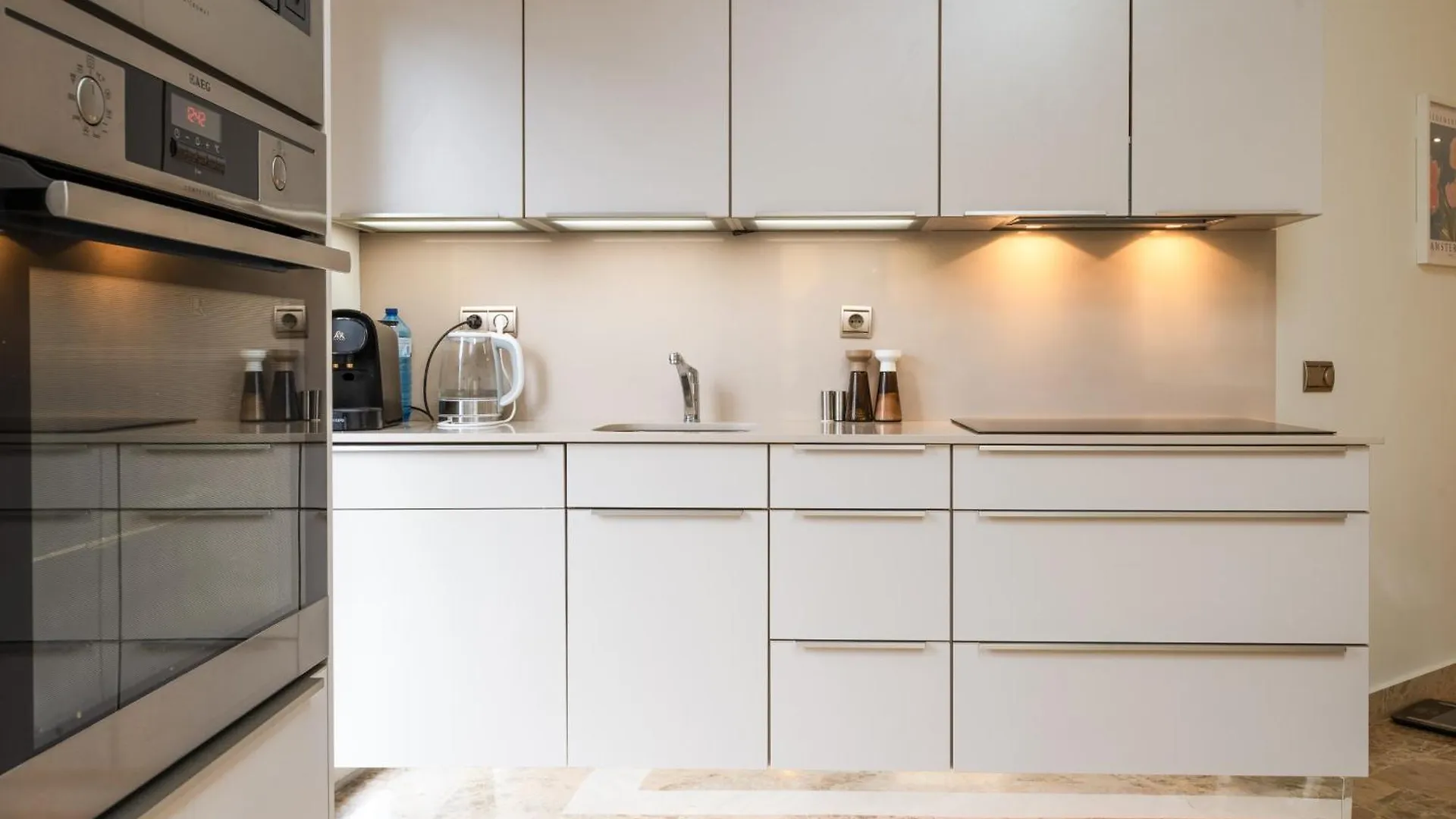 Jazmines - Spacious Four Bedroom Apartment In San 马尔韦利亚